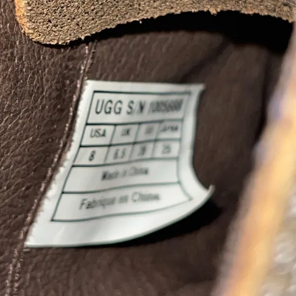 UGG Marela suede lace up combat boots in brown. Size 8 GUC