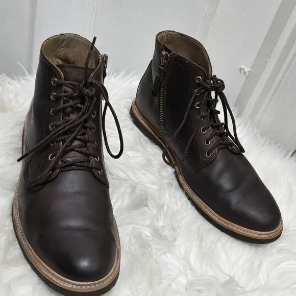 UGG Men’s Chandon Boots Dark Brown Lace Up Boots