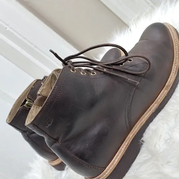 UGG Men’s Chandon Boots Dark Brown Lace Up Boots