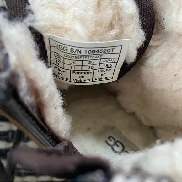 🌿UGG Neumel Zip Lace Up Brown Boots