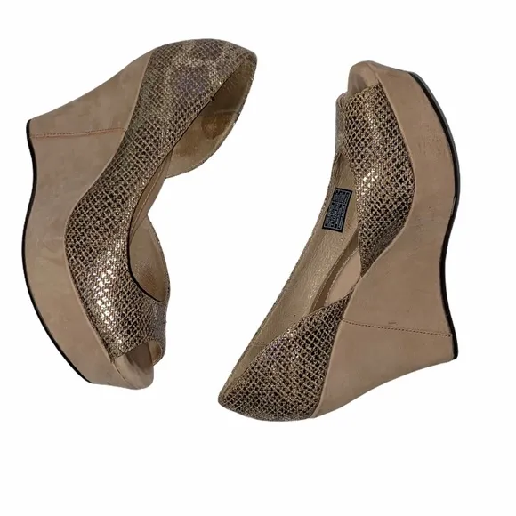 UGG Toura Metallic Snake Print Wedges 7
