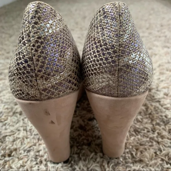 Ugg Toura Reptile Peep Toe Wedges -&gt; Ugg Toura Reptile Peep Toe Wedges