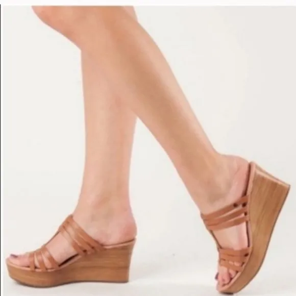 UGG Wedges