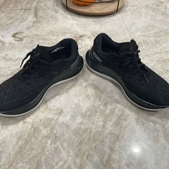 Under Armor Men's Flow Velociti Wind Running Shoes | size 8