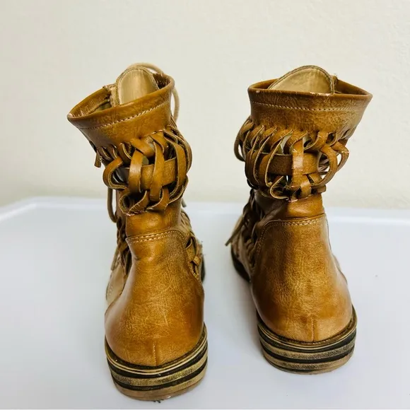 UO Vintage Woven Crochet Cut Out Brown Tan Lace Up Combat Boots