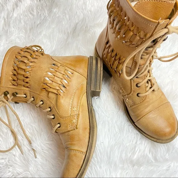 UO Vintage Woven Crochet Cut Out Brown Tan Lace Up Combat Boots