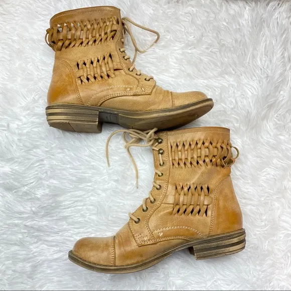 UO Vintage Woven Crochet Cut Out Brown Tan Lace Up Combat Boots