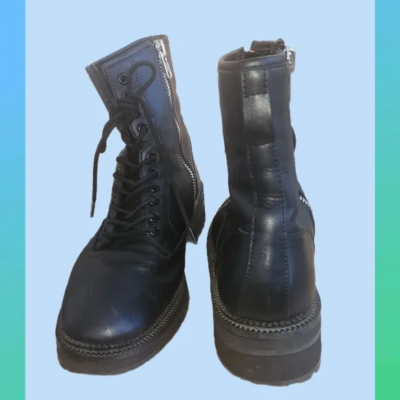 URBAN OUTFITTERS UTILITY BOOTS MENS SIZE 8