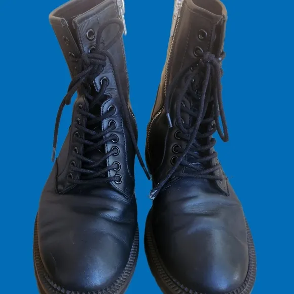 URBAN OUTFITTERS UTILITY BOOTS MENS SIZE 8