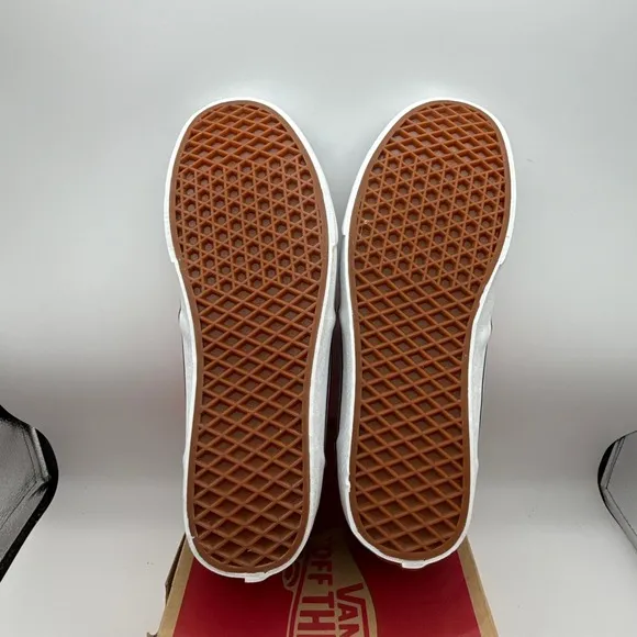 Vans Atwood 2 Tone Mens Shoes Size 10.5 NIB 130597624 Red Black