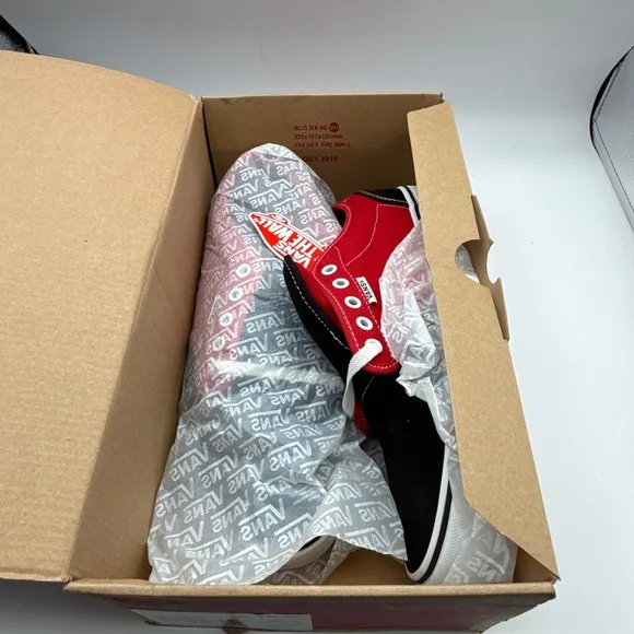 Vans Atwood 2 Tone Mens Shoes Size 10.5 NIB 130597624 Red Black