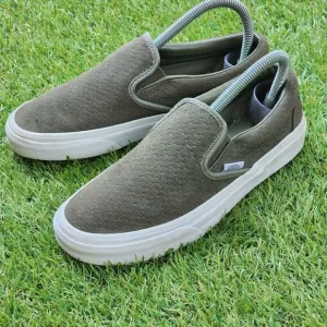 VANS CLASSIC - Women's Slip On - SIZE 6