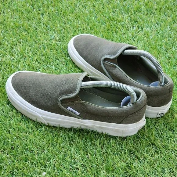 VANS CLASSIC - Women's Slip On - SIZE 6