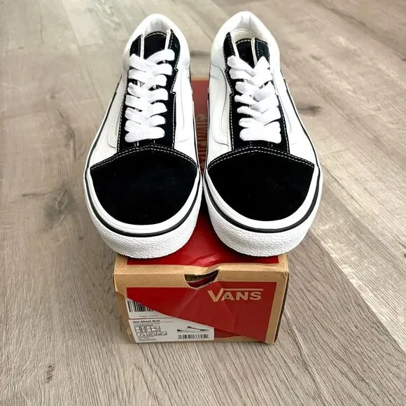 Vans Old Skool Bolt Shoes-Two Tone Black/White-size 8 men’s, 9.5 women’s-NEW!!