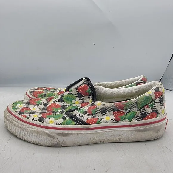 Vans Strawberry Gingham Girls 2.5 Classic Slip On Shoes Walking School Casual