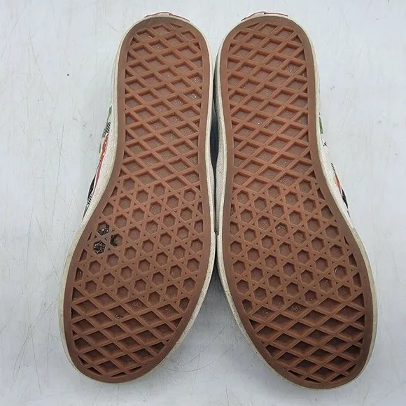 Vans Strawberry Gingham Girls 2.5 Classic Slip On Shoes Walking School Casual