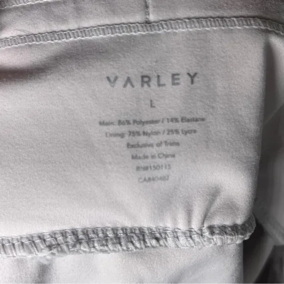 Varley Derby High Waist Snakeskin Print Shorts Alabaster Gray Python Size L