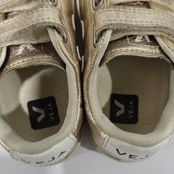 Veja Kid Sneaker Esplar metallic gold tone Toddler US Size 9.5 girl boy