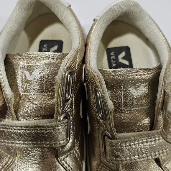 Veja Kid Sneaker Esplar metallic gold tone Toddler US Size 9.5 girl boy