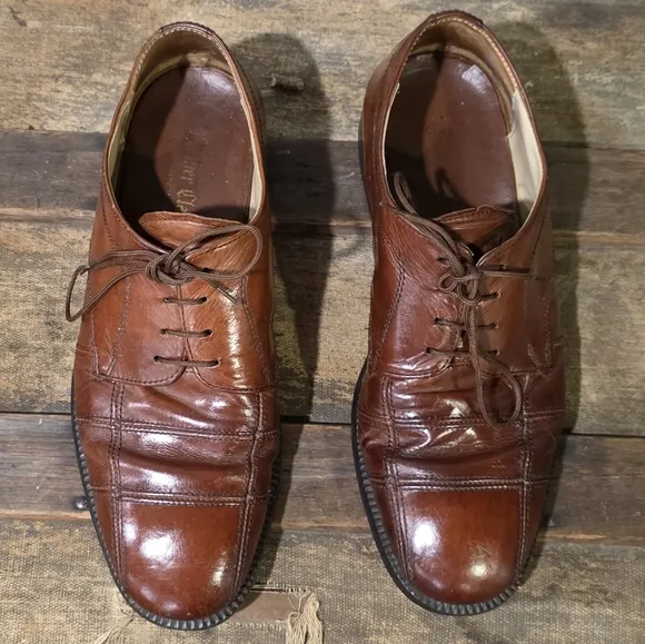 Vero Cuoio Brown Italian Leather Classics Derby Dress Shoes. 8.5
