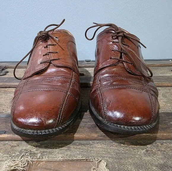 Vero Cuoio Brown Italian Leather Classics Derby Dress Shoes. 8.5