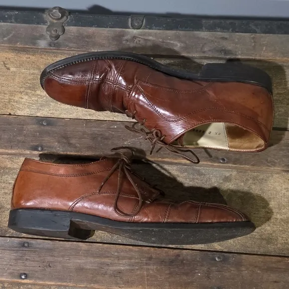 Vero Cuoio Brown Italian Leather Classics Derby Dress Shoes. 8.5