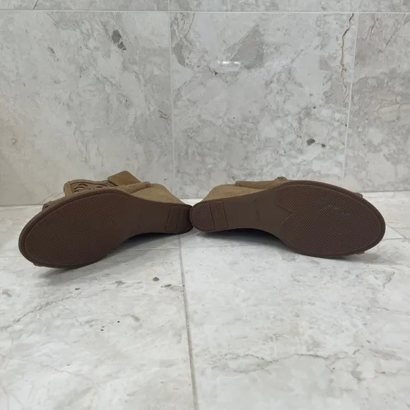 VIA SPIGA {10} Tan Wedge Shoes Peep Toe Laser Cut-out Design