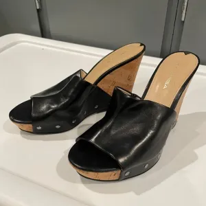 VIA SPIGA Black Open Toe Wedge Sandals