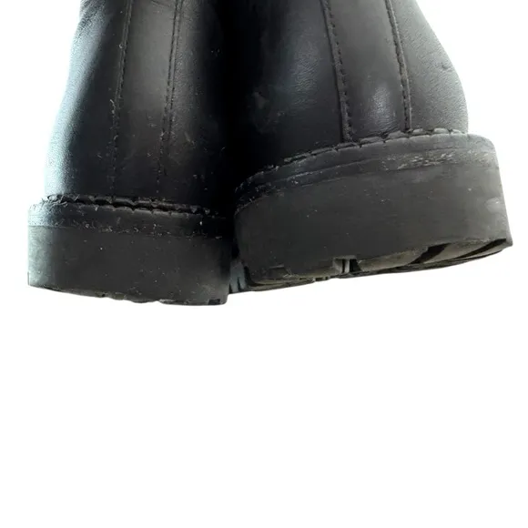 VINCE Cabria Water Resistant Front Zip Boot Size 6.5 US