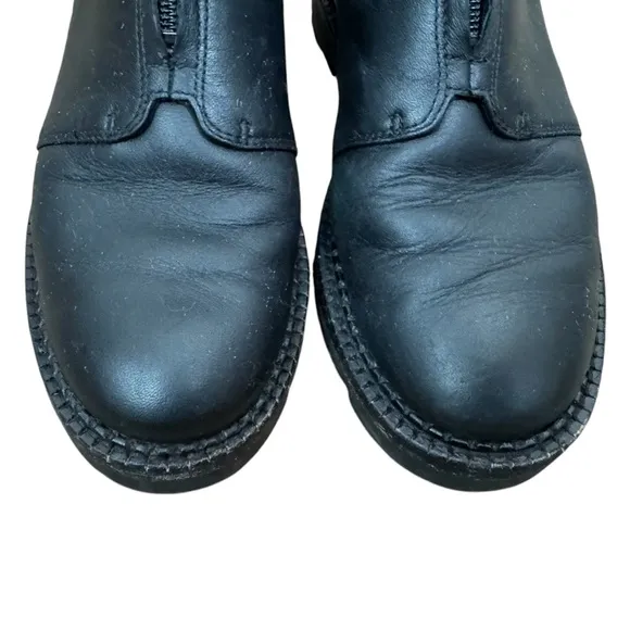 VINCE Cabria Water Resistant Front Zip Boot Size 6.5 US