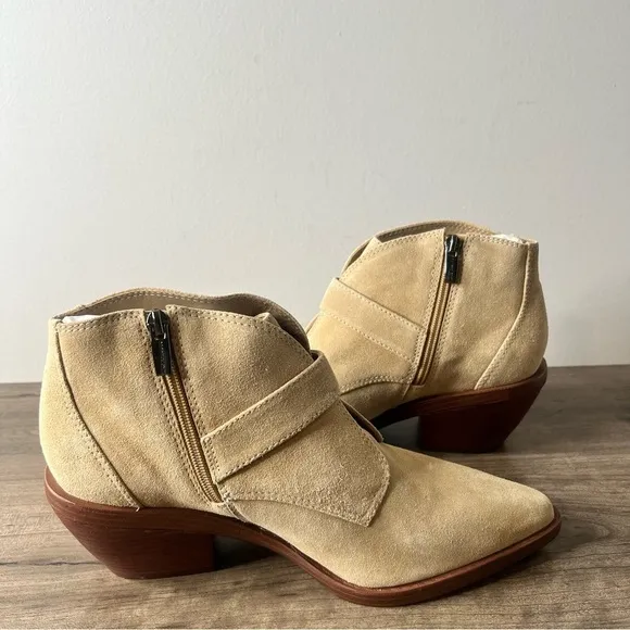 Vince Camuto Ashena Beige Women's Bootie Size 10 SKU#24955