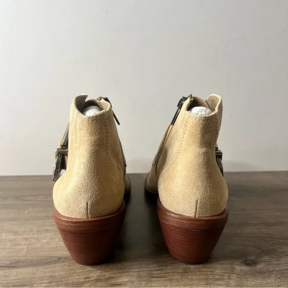 Vince Camuto Ashena Beige Women's Bootie Size 10 SKU#24955