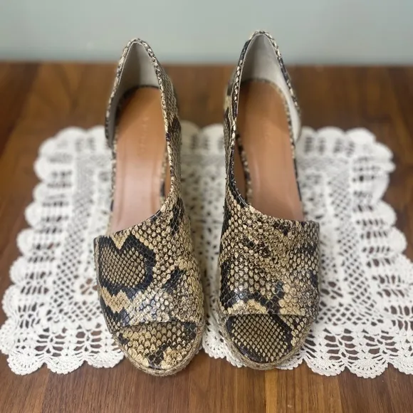 Vince Sonora Tan Snakeskin Leather Espadrille D'Orsay Peep Toe Wedges 8