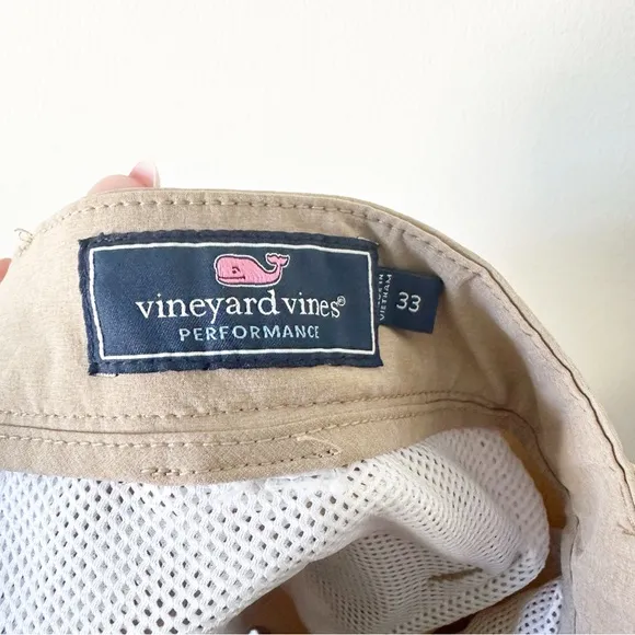 Vineyard Vines 8&quot; Performance Breaker Short Tan Khaki 33