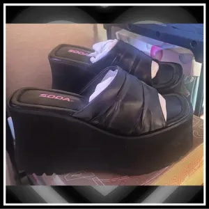Vintage 90s Y2K Chunky Platform Wedges