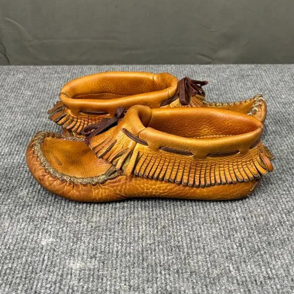 Vintage Moccasins Women’s 7 Handmade Indigenous Leather Fringe Round Toe Tan