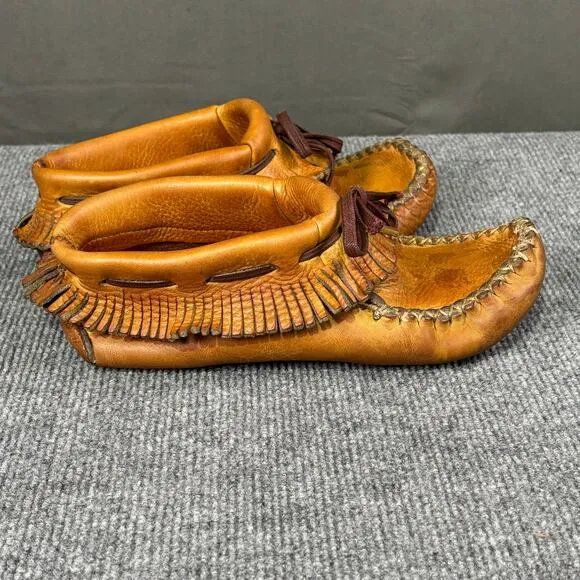 Vintage Moccasins Women’s 7 Handmade Indigenous Leather Fringe Round Toe Tan