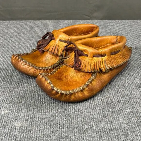 Vintage Moccasins Women’s 7 Handmade Indigenous Leather Fringe Round Toe Tan