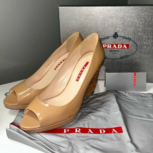 Vintage Prada Espadrilles Nude Patent Leather Peep-Toe Wedges size 36.5
