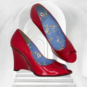 Vintage STUART WEITZMAN patent red peep toe wedges pinup retro Dalmatian 7.5