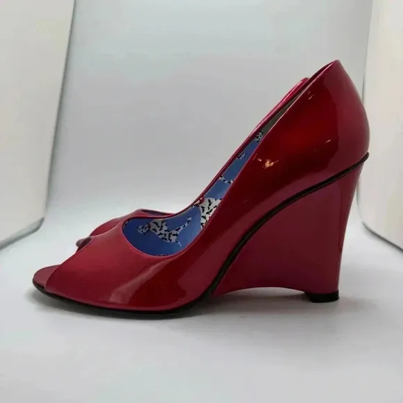 Vintage STUART WEITZMAN patent red peep toe wedges pinup retro Dalmatian 7.5