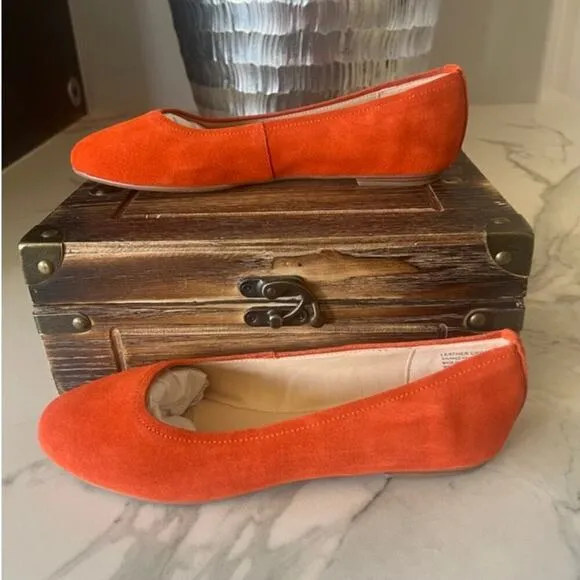Violet &amp; Red Windsor Ballet Suede Flats in Orange-Red