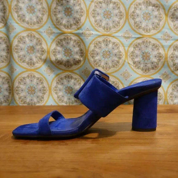 VIONIC Brookell Blue Suede Sandals with Self-covered Cylindrical Heel, size 7