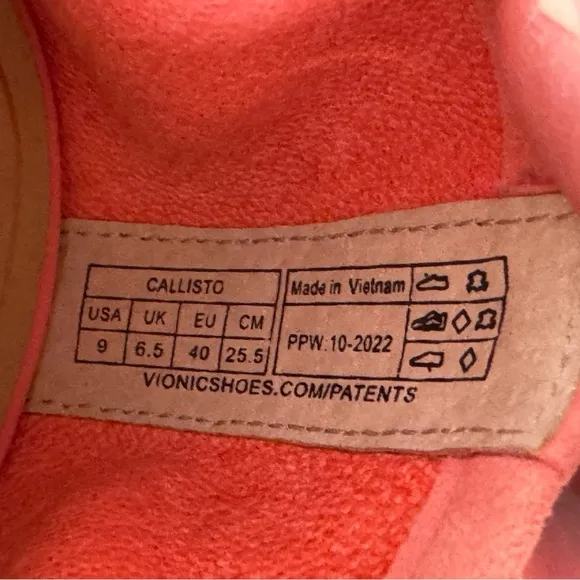 Vionic Callisto Ballet Flat in Shell Pink Suede 9