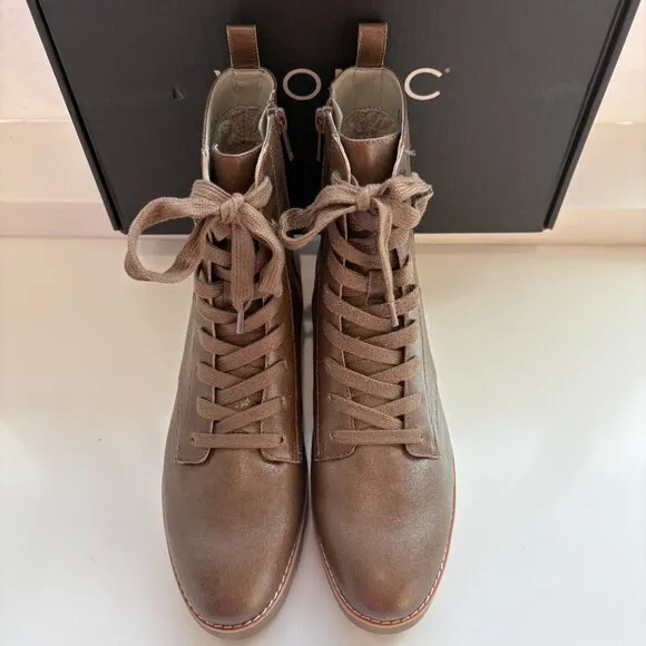 Vionic Lani Combat Boots Leather Lace Up Booties Greige Brown Size 8 NEW
