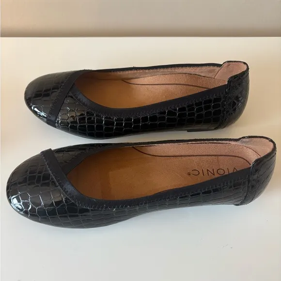 Vionic Spark Caroll Ballet Flat Black Snakeskin Leather Slip On Women’s Size 6