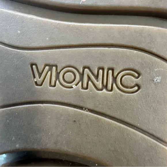 Vionic Tina Leather and Suede Ballet Flats Size 8 (Wide)