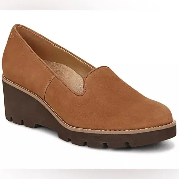 VIONIC Women’s Water Repellent Suede Willa Wedges in the Size 9.5M in Toffee