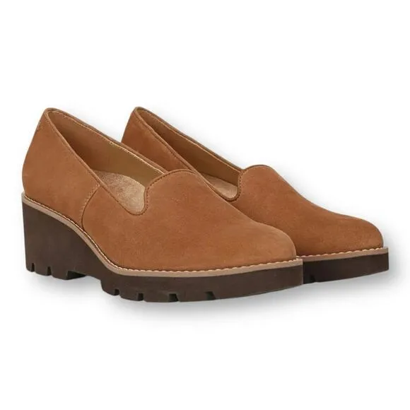 VIONIC Women’s Water Repellent Suede Willa Wedges in the Size 9.5M in Toffee