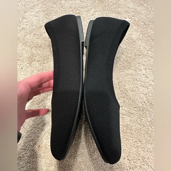 Vivaia Claire Black Round-Toe Flats size 42 NEW